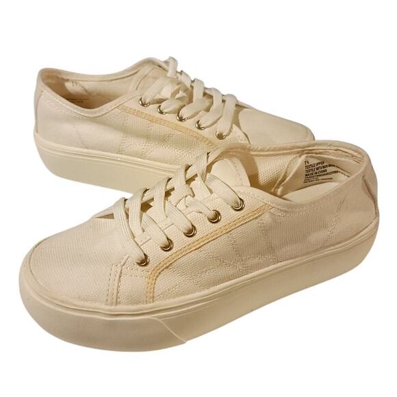 A New Day Shoes - A New Day Sneakers Off White Size 7.5 Womens Shoe Platform Sneaker​